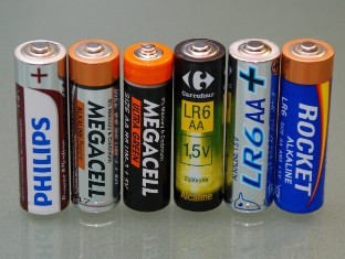 Батарейки АА разных производителей